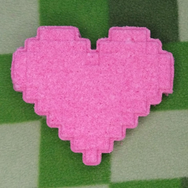 A photo of Pixelated Heart bath bomb.
